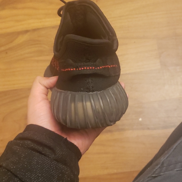 Athletic_Shoes